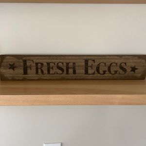 Fresh Eggs Sign